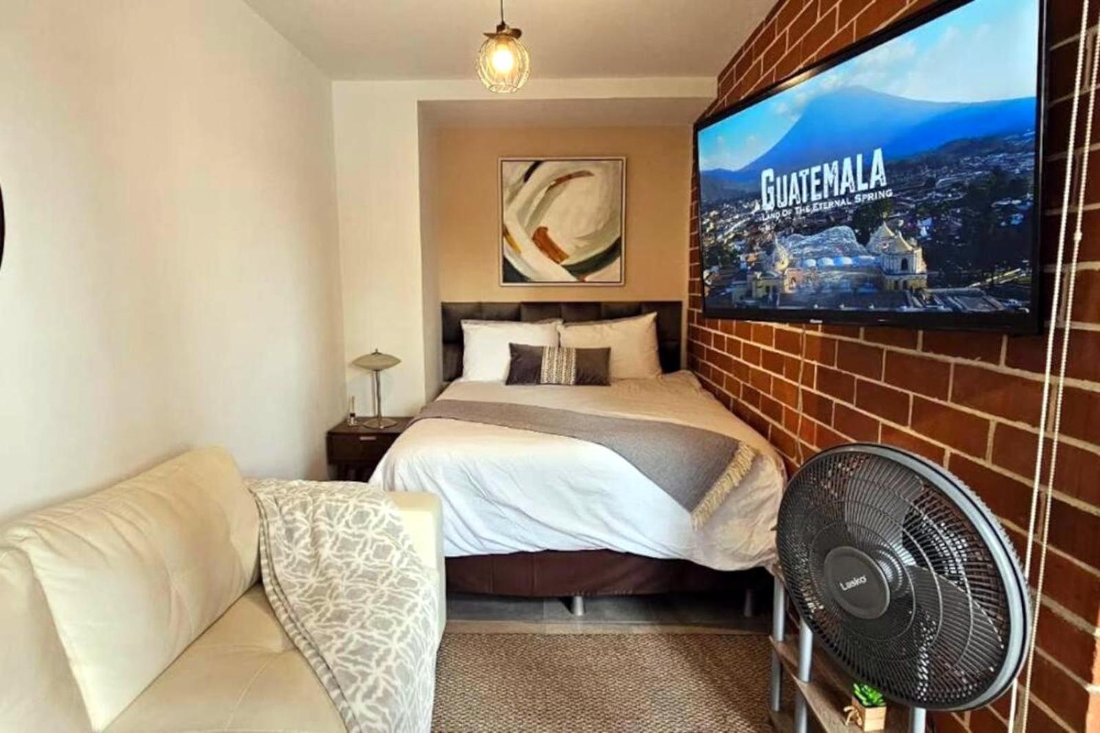 גואטמלה ¡Torre Modra Apartamento Moderno Atractiva Zona 4! מראה חיצוני תמונה