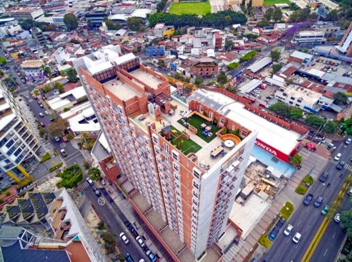גואטמלה ¡Torre Modra Apartamento Moderno Atractiva Zona 4! מראה חיצוני תמונה